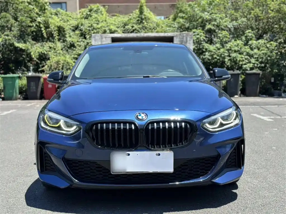BMW 1-SERIES