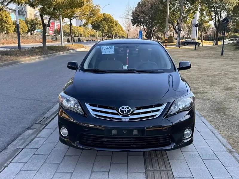 TOYOTA COROLLA  2013
