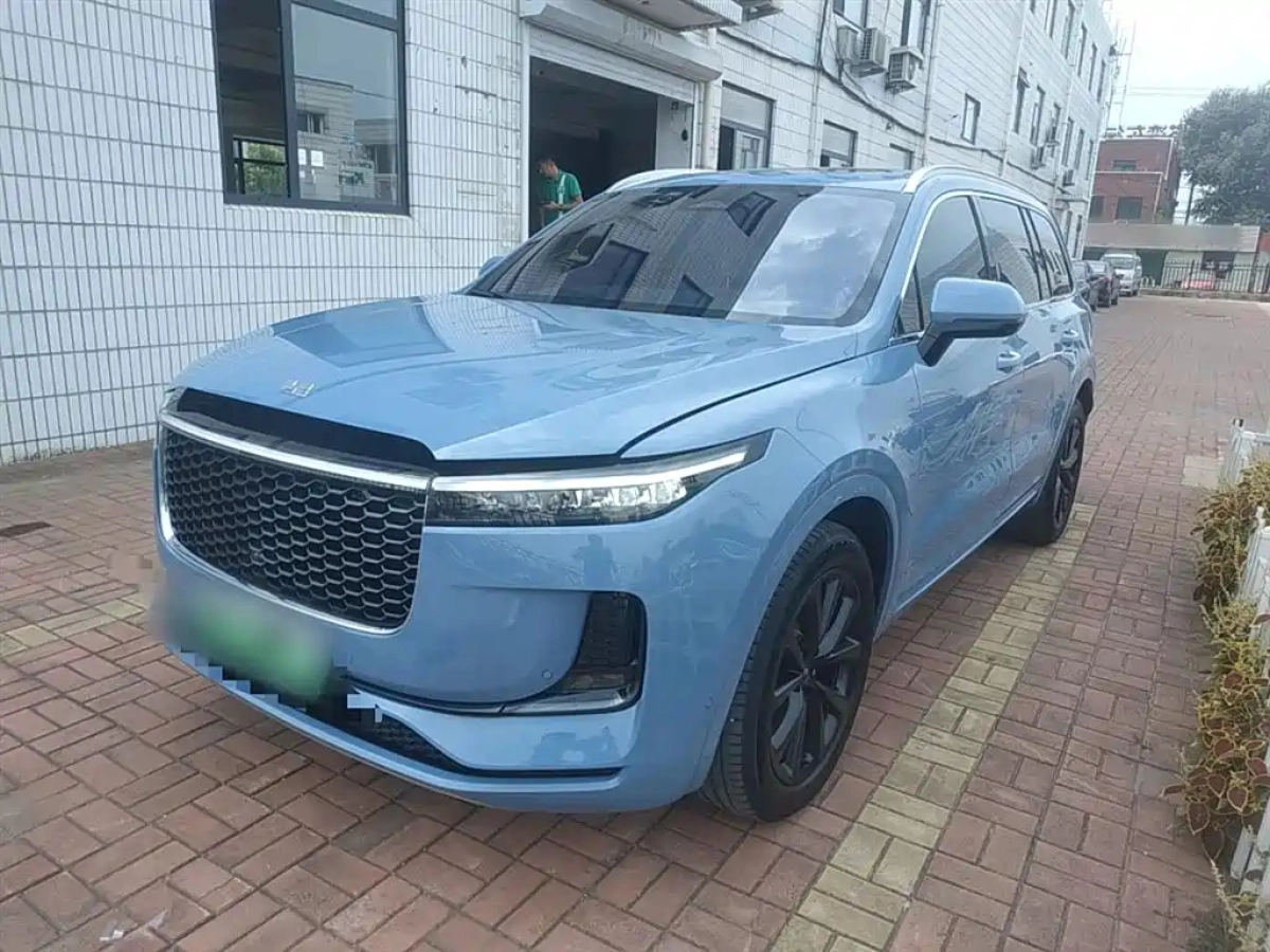 LI AUTO ONE