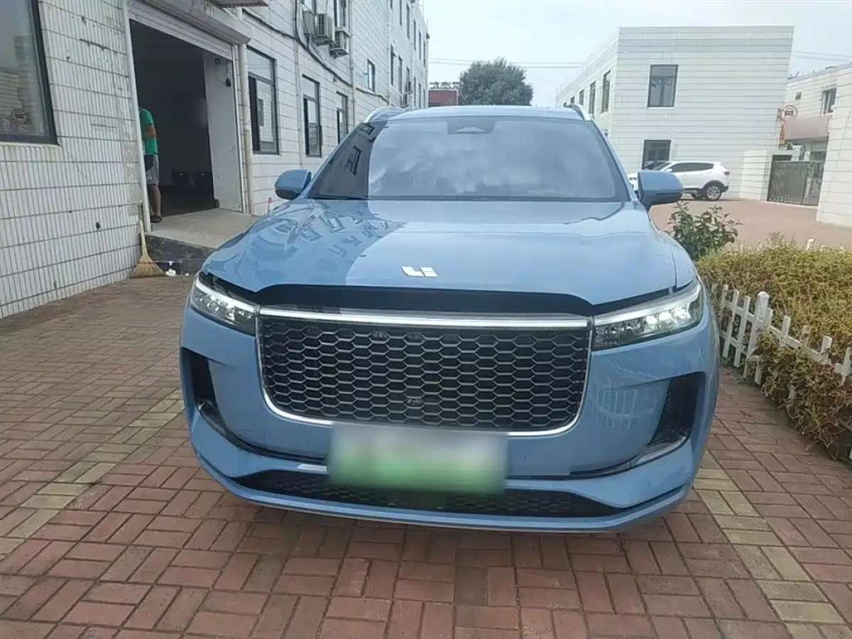 LI AUTO ONE