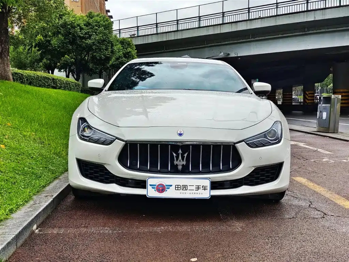 MASERATI GHIBLI
