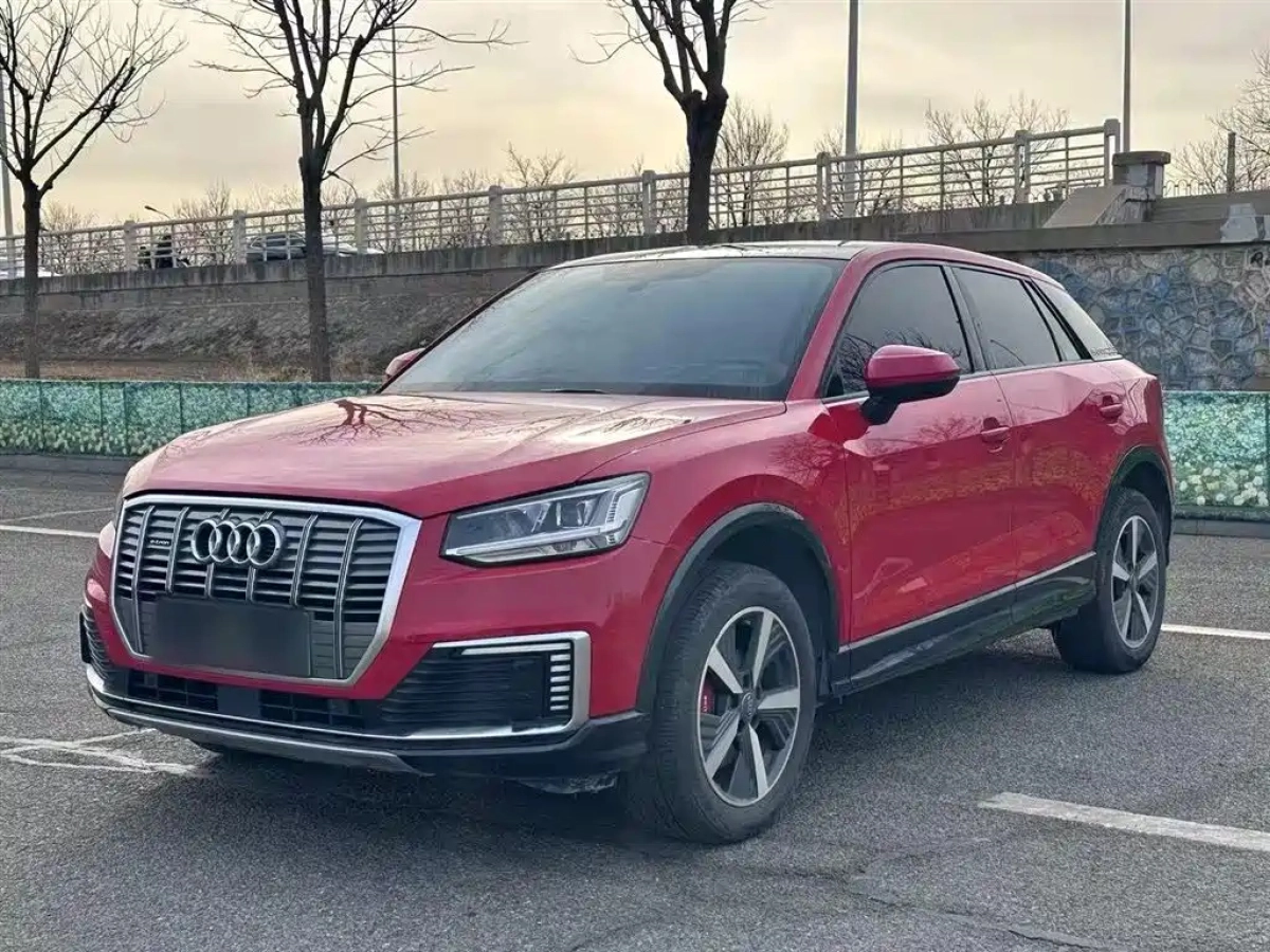 AUDI Q2L E-TRON  2019