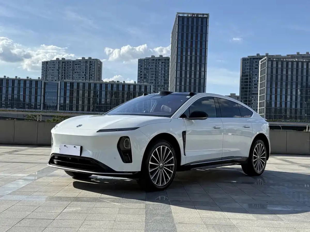 NIO ET9
