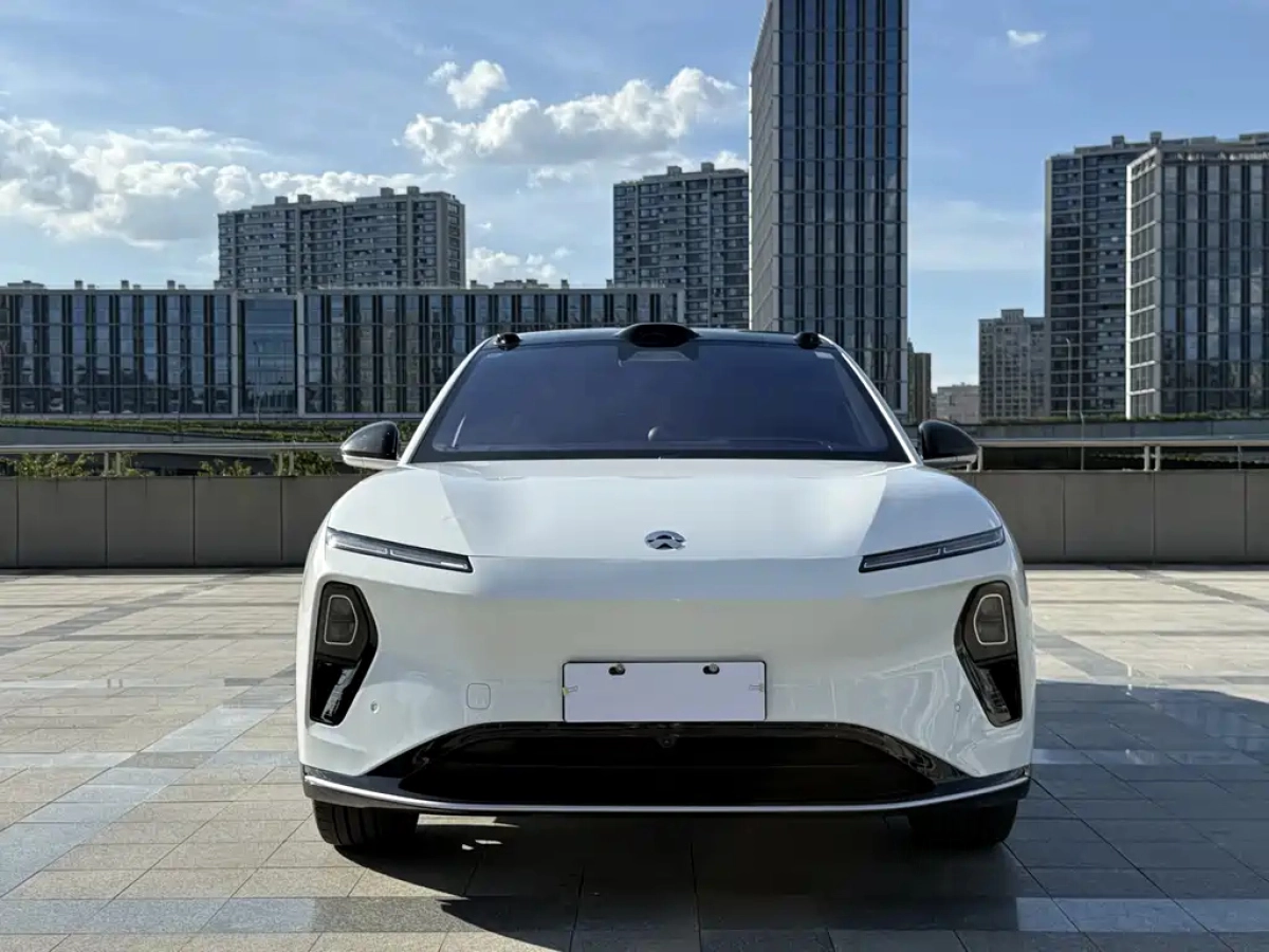 NIO ET9