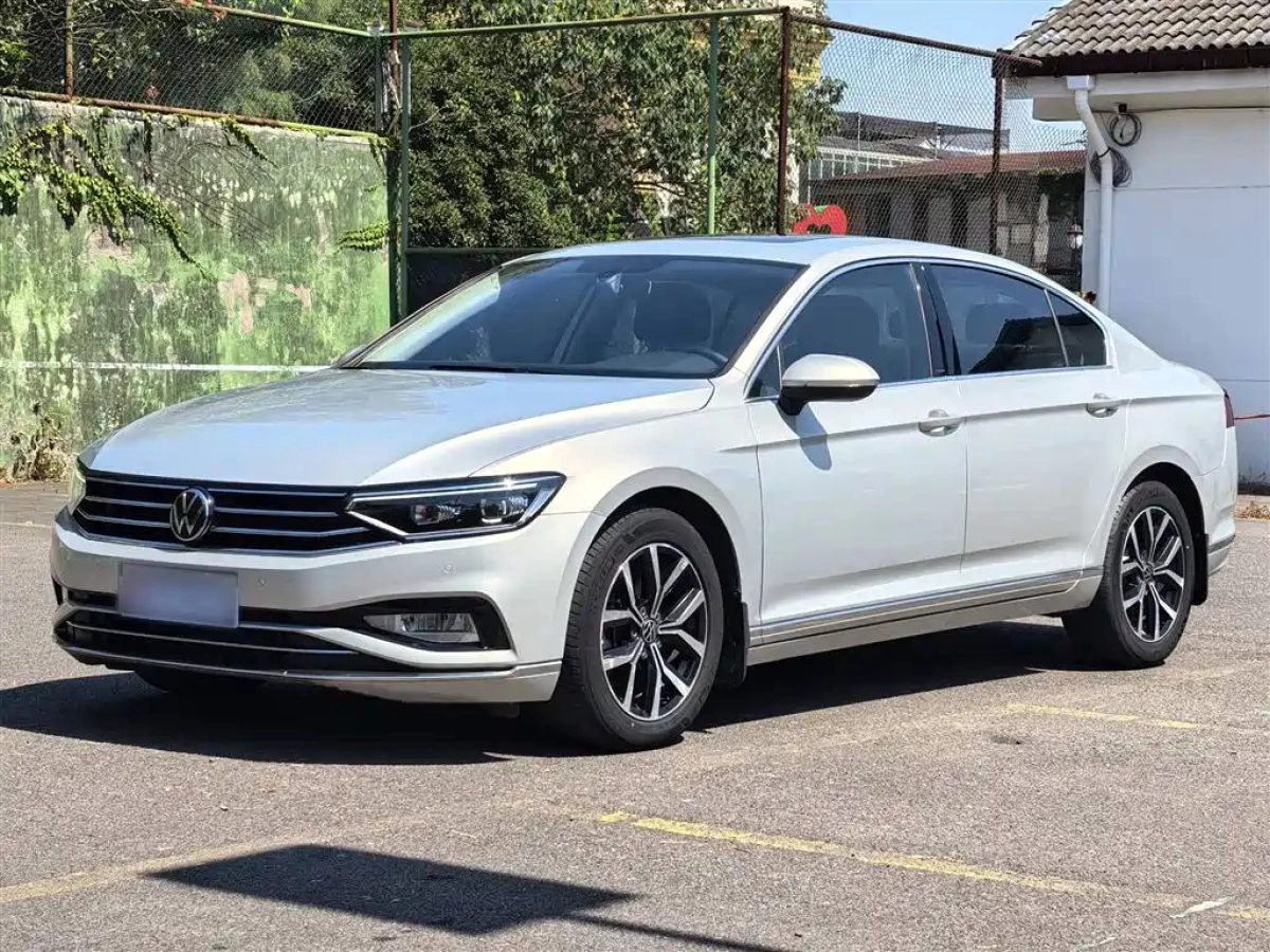 VOLKSWAGEN MAGOTAN  2020