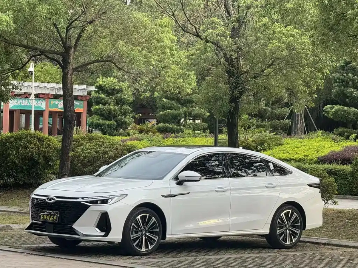 CHERY ARRIZO 8  2025