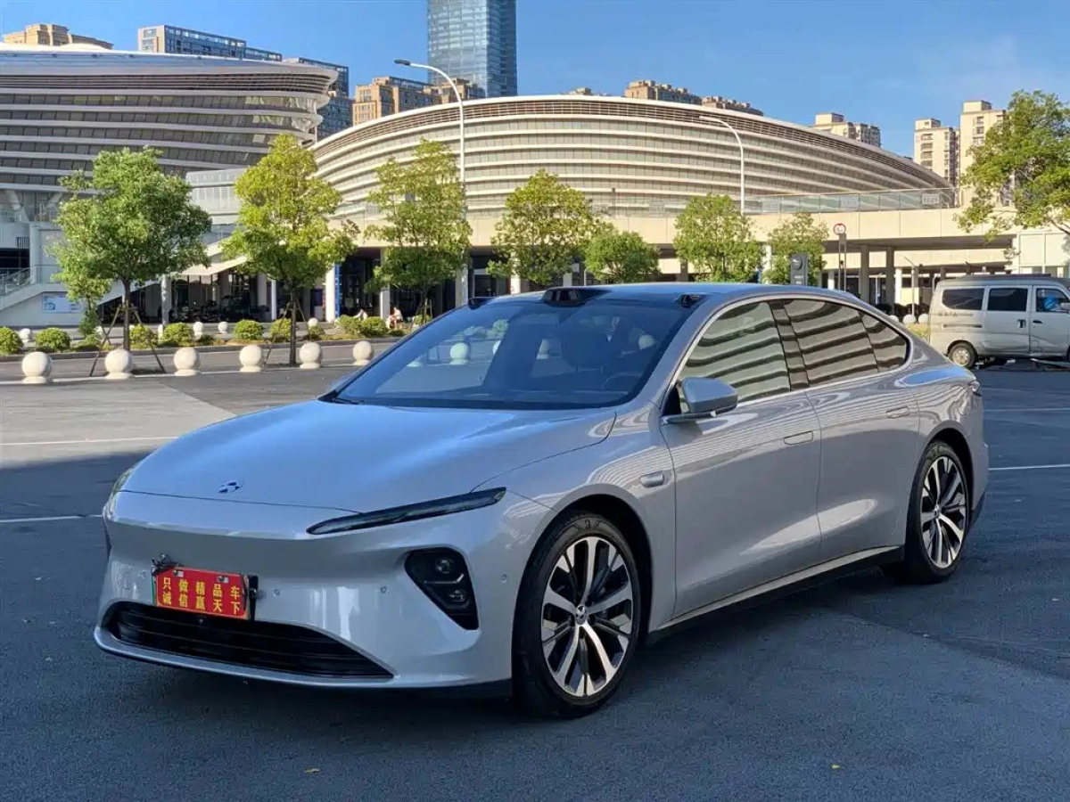 NIO ET7  2023