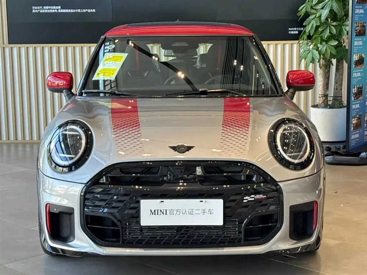 MINI JCW