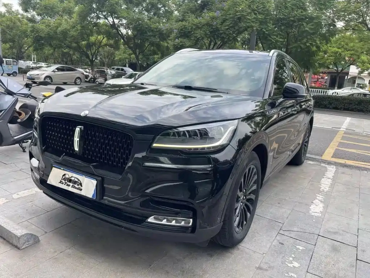 LINCOLN AVIATOR  2020