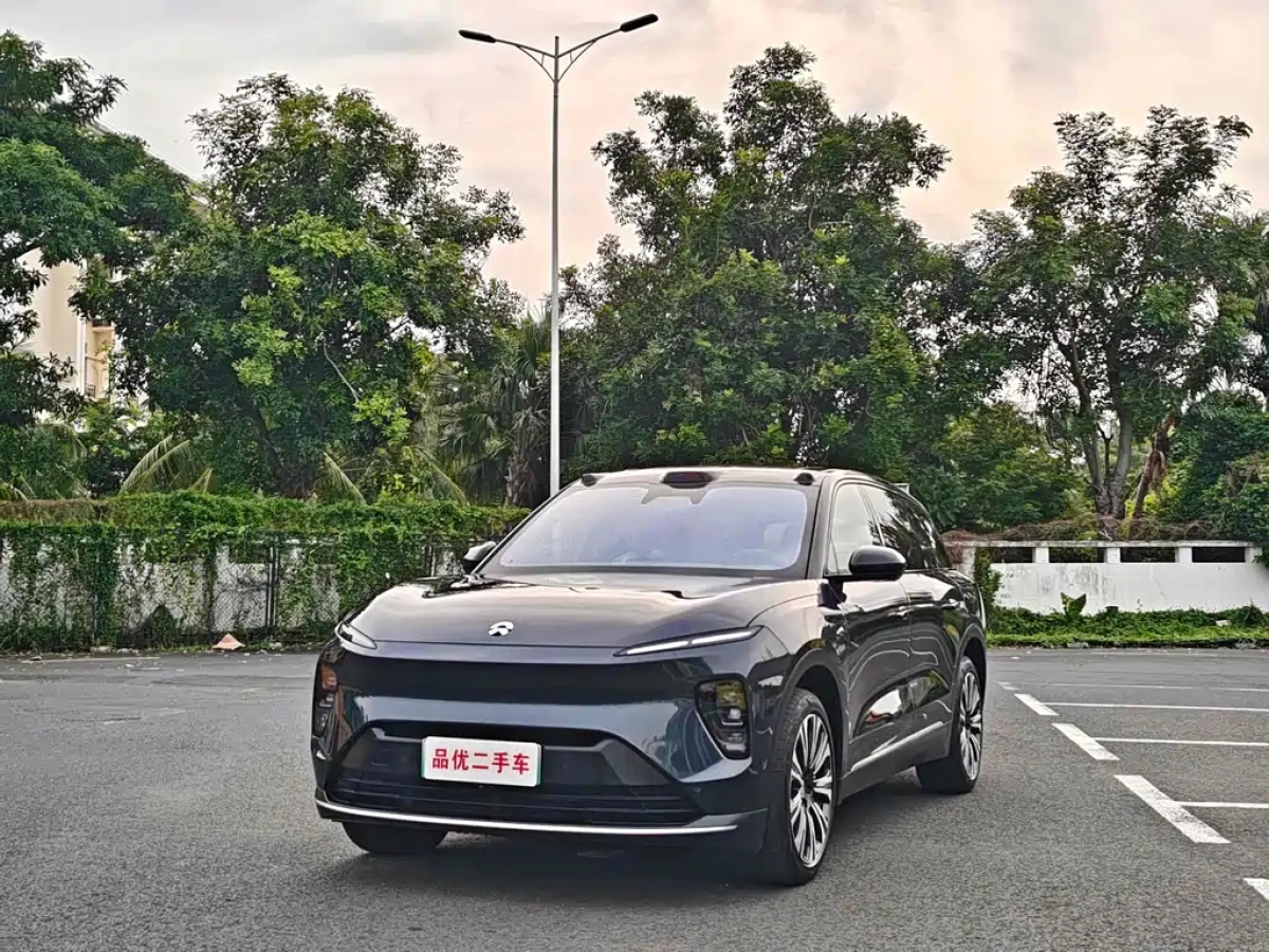 NIO ES8  2023