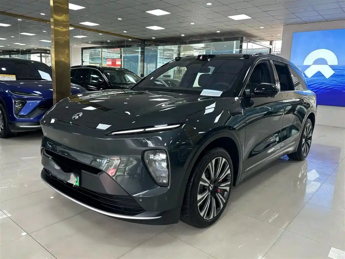 NIO ES8  2023