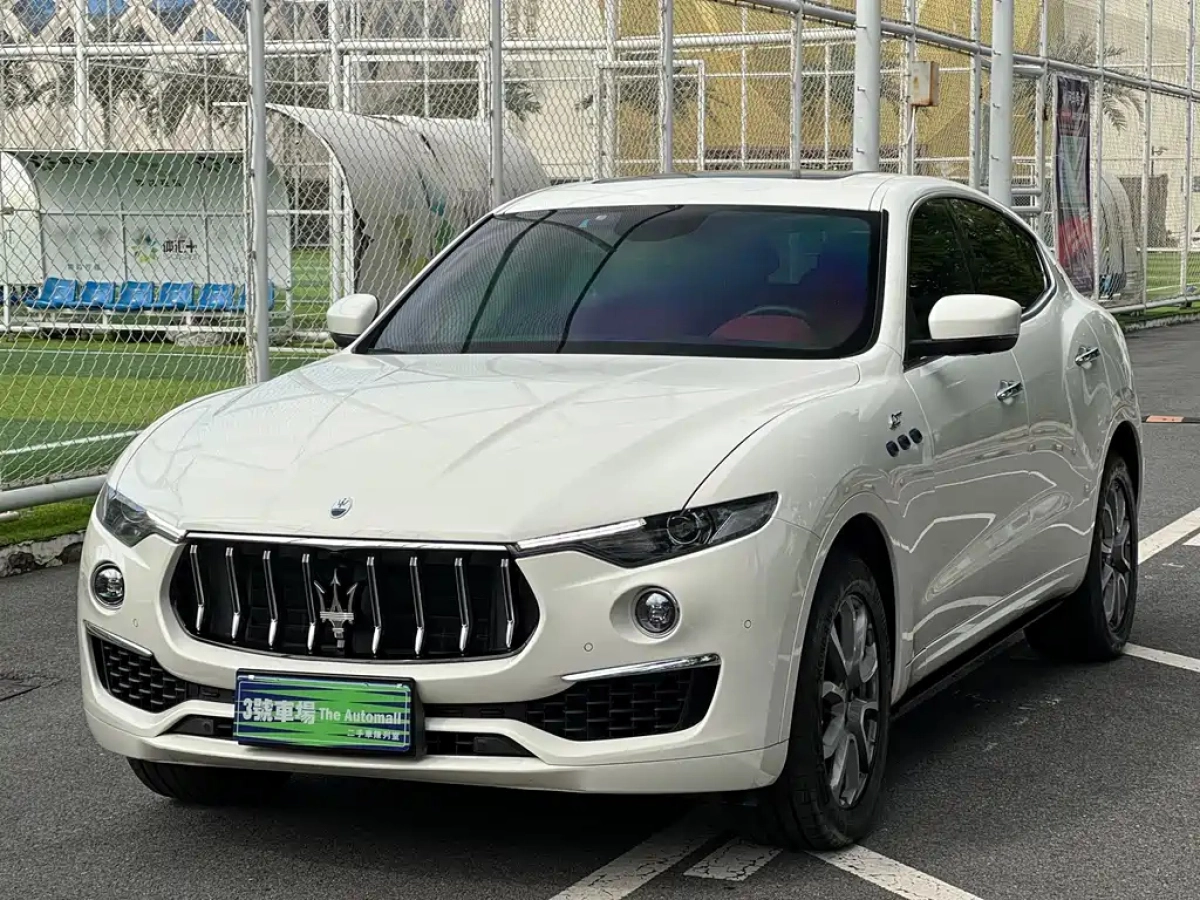 MASERATI LEVANTE  2022