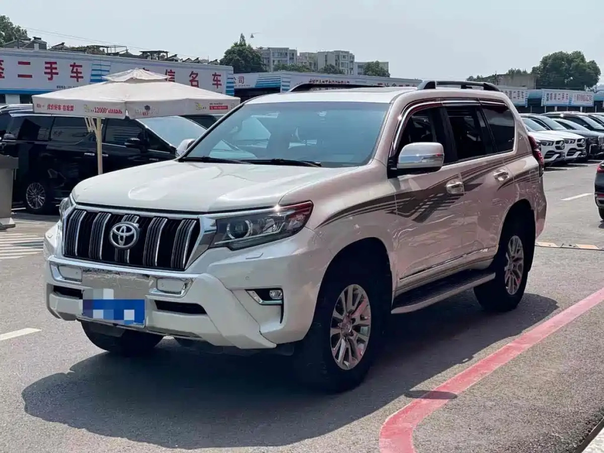 TOYOTA PRADO  2018