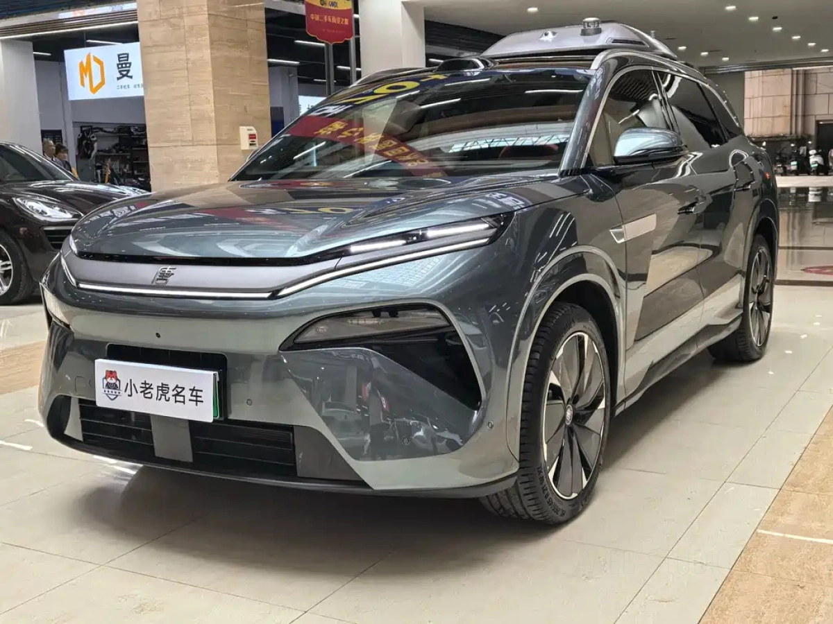 BYD TANG L  2025