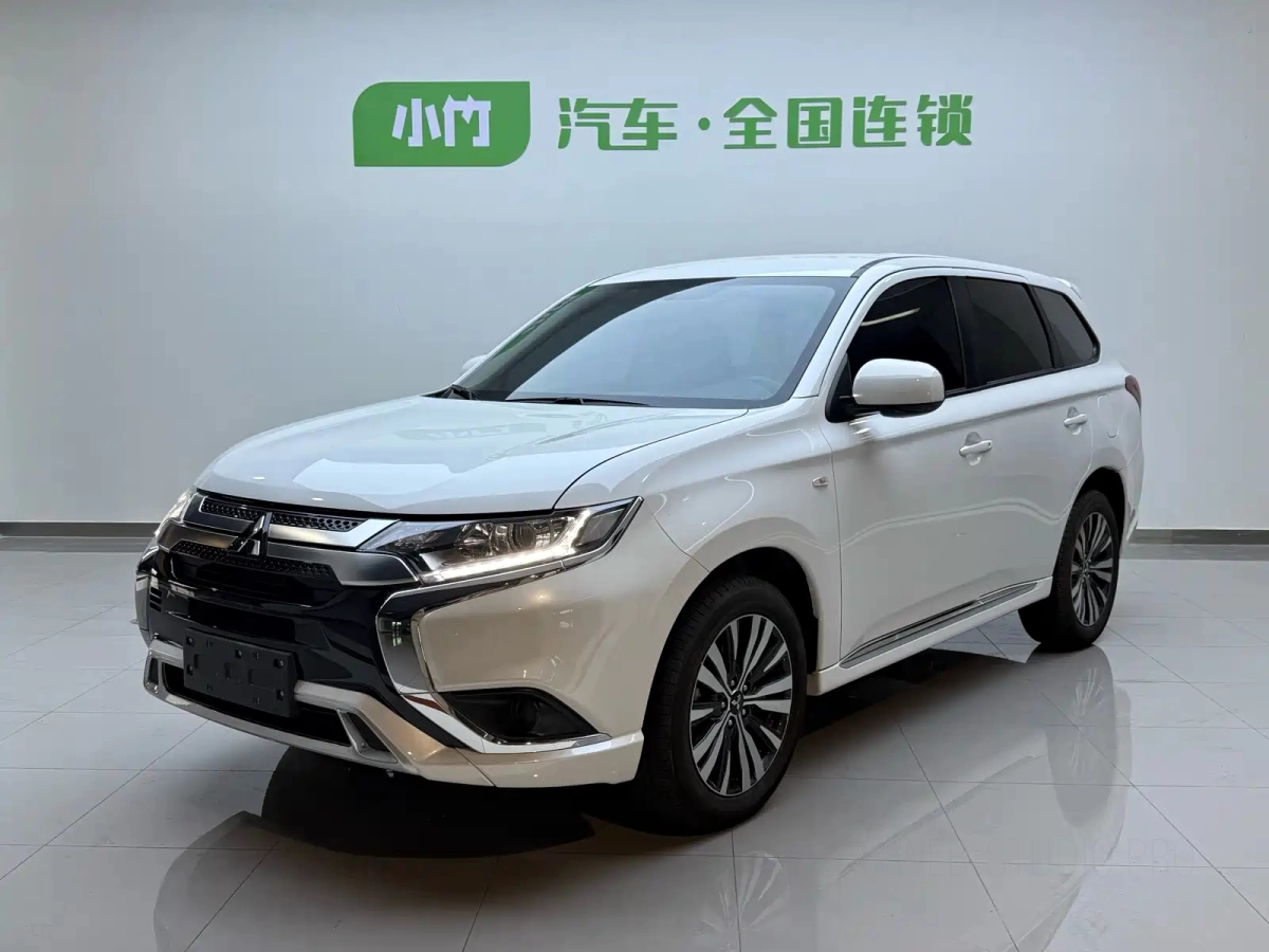 MITSUBISHI OUTLANDER  2021