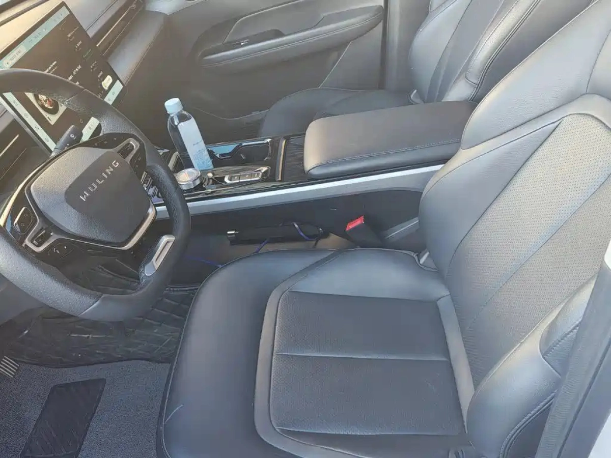 SGMW WULING STARLIGHT