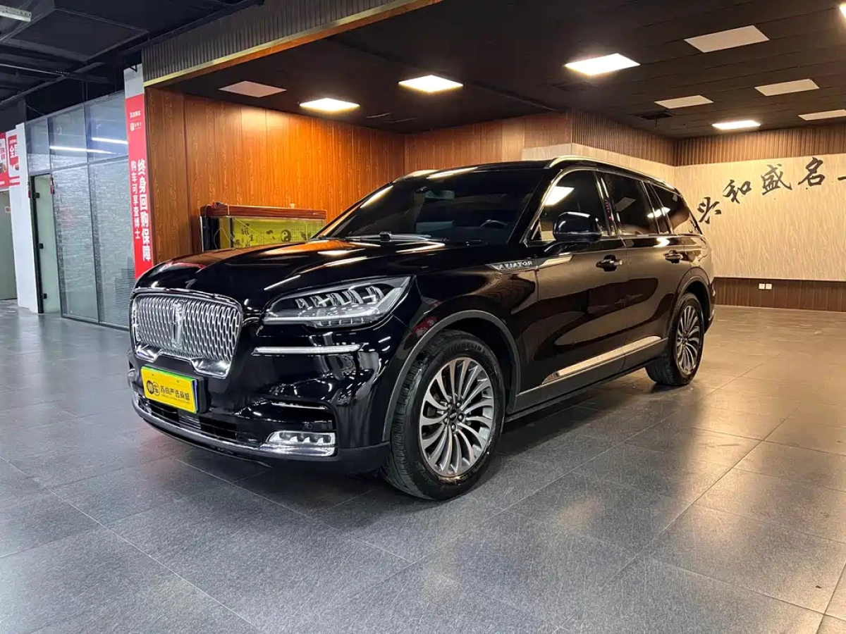 LINCOLN AVIATOR  2021