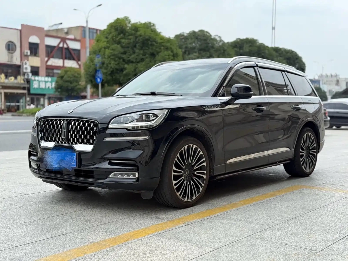 LINCOLN AVIATOR  2020