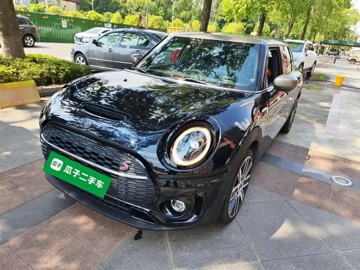 MINI CLUBMAN  2023