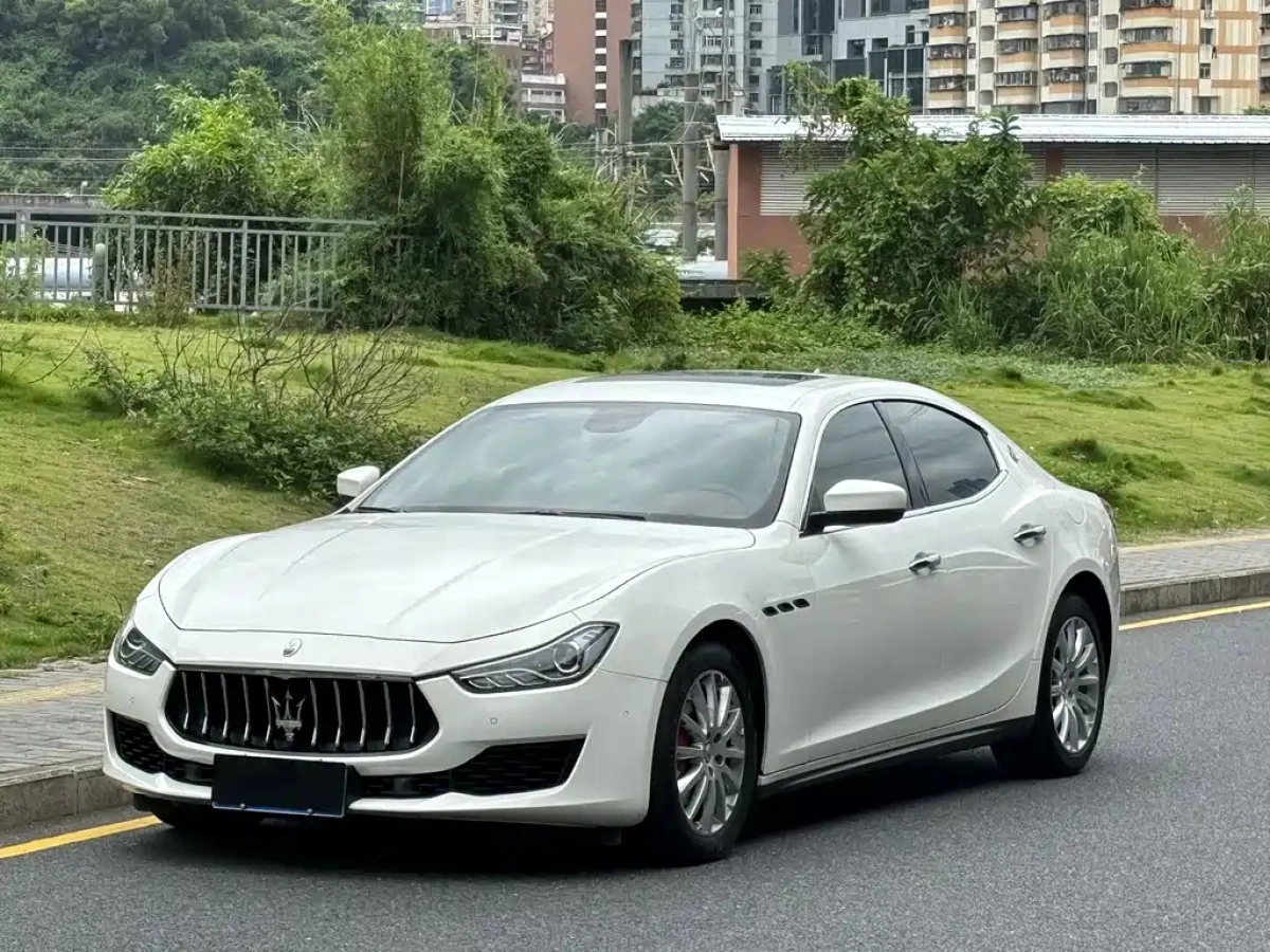 MASERATI GHIBLI