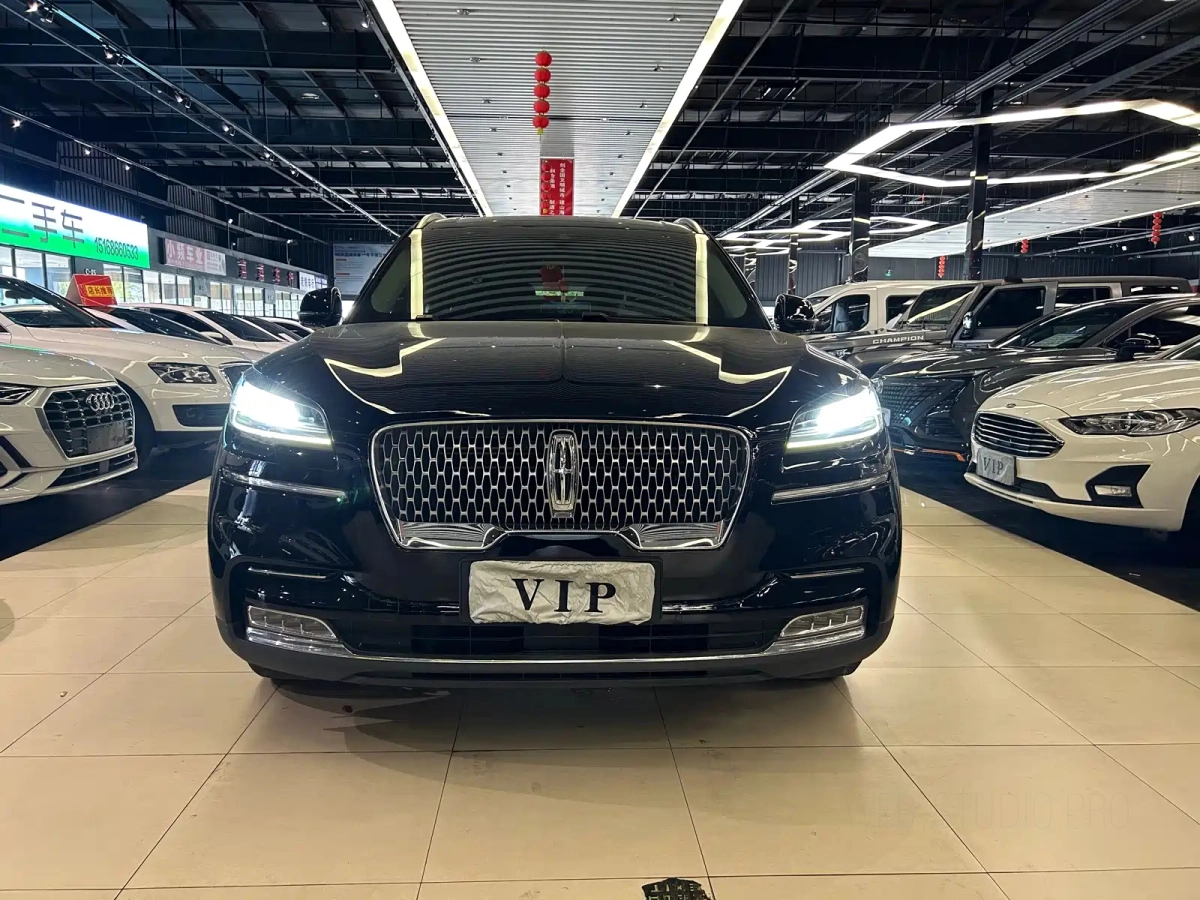 LINCOLN AVIATOR  2020