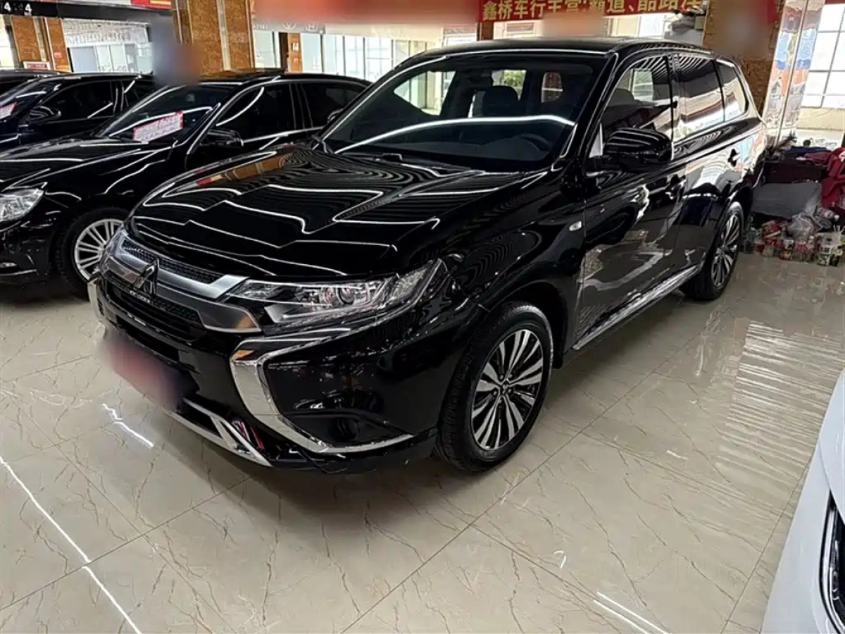 MITSUBISHI OUTLANDER  2021