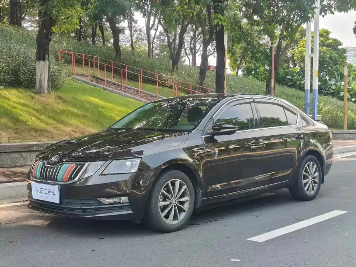 SKODA OCTAVIA  2018