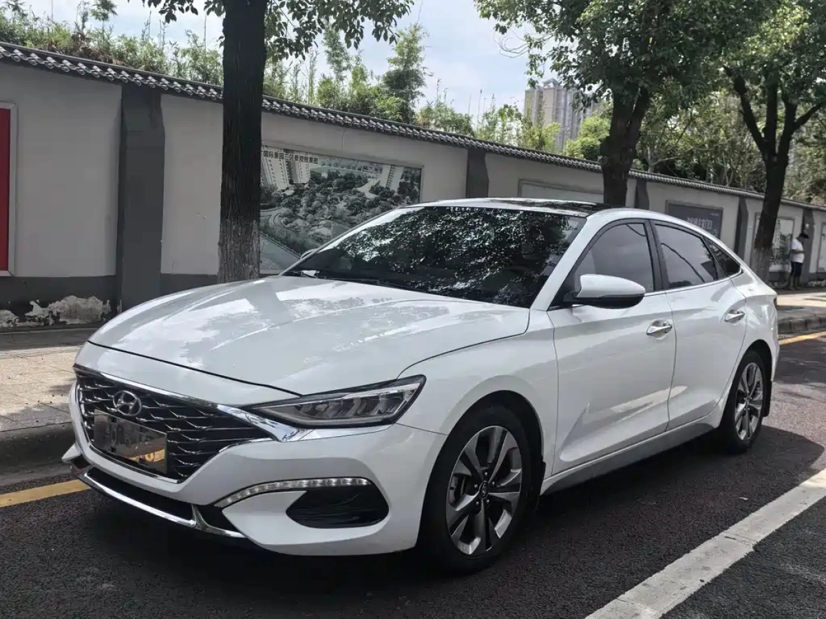 HYUNDAI LAFESTA  2019