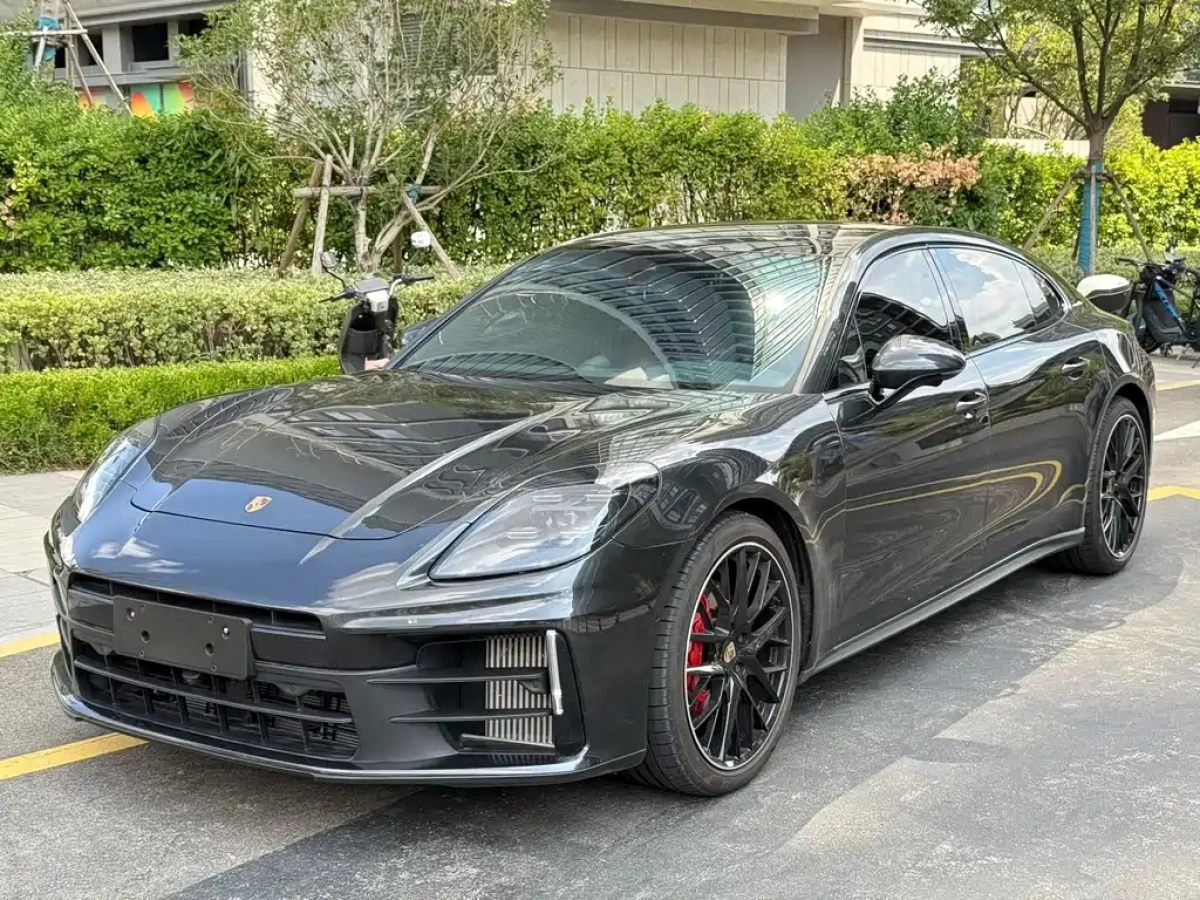 PORSCHE PANAMERA  2024