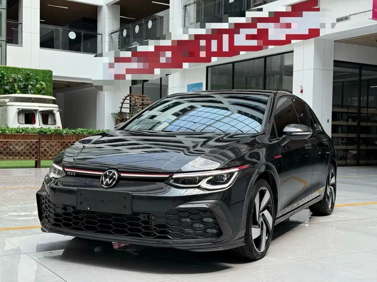 VOLKSWAGEN GOLF GTI  2021