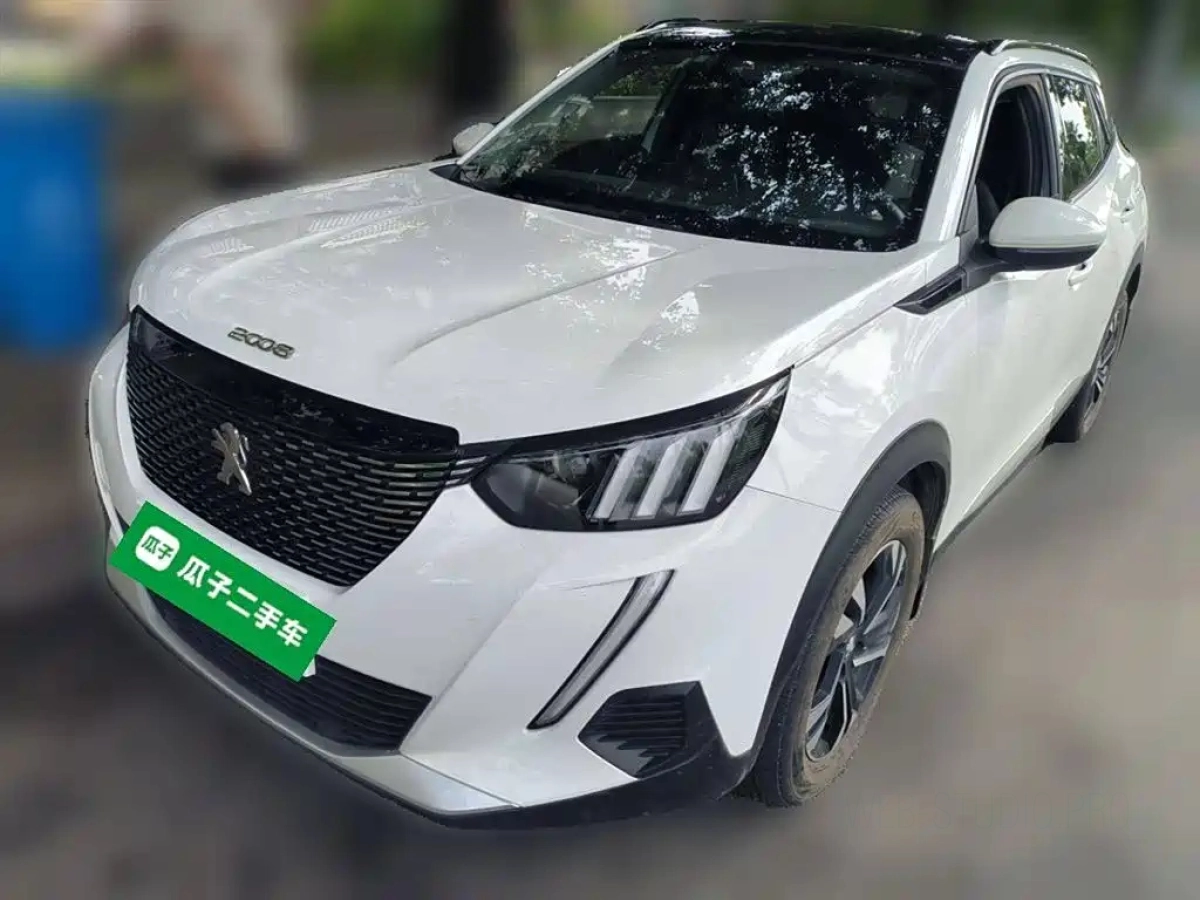 PEUGEOT 2008  2022