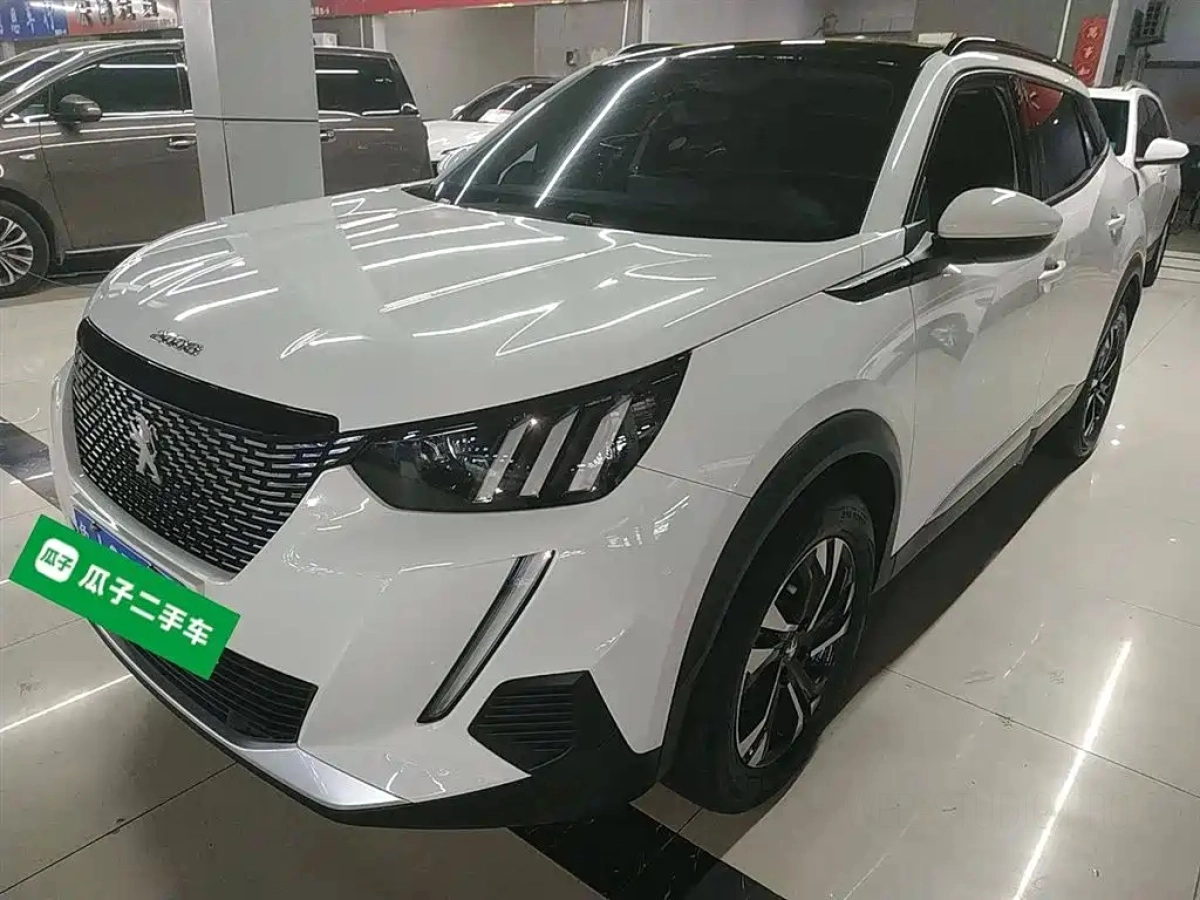 PEUGEOT 2008  2022