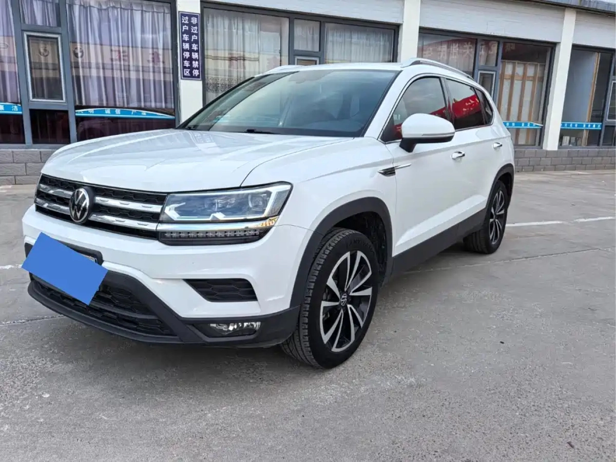 VOLKSWAGEN THARU  2021
