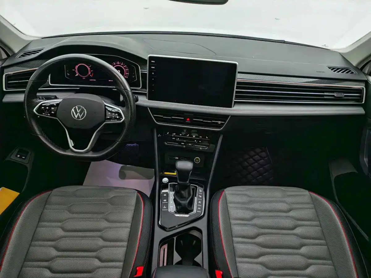 VOLKSWAGEN TIGUAN L NEW ENERGY  2022