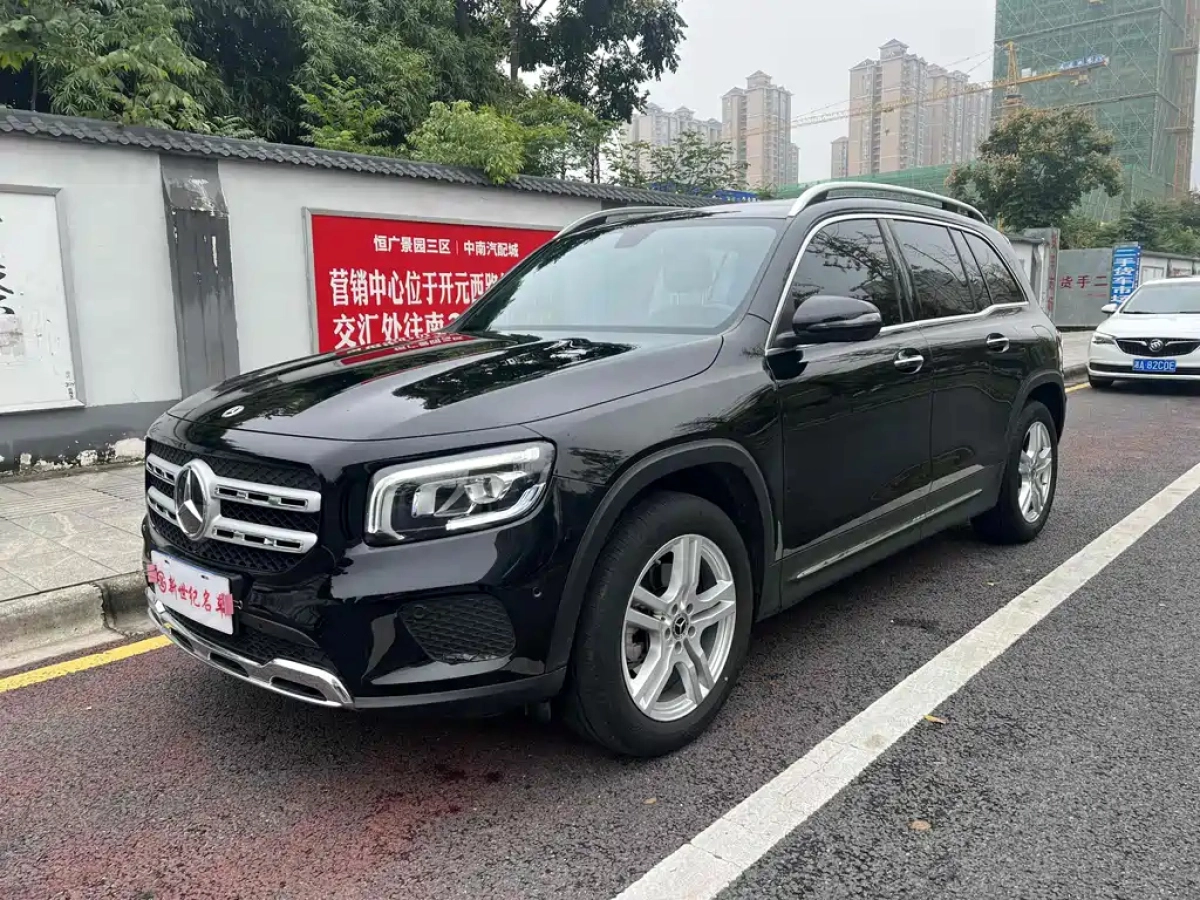 MERCEDES BENZ GLB  2022