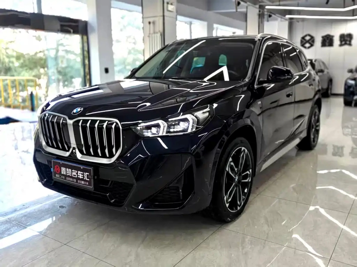 BMW X1  2023