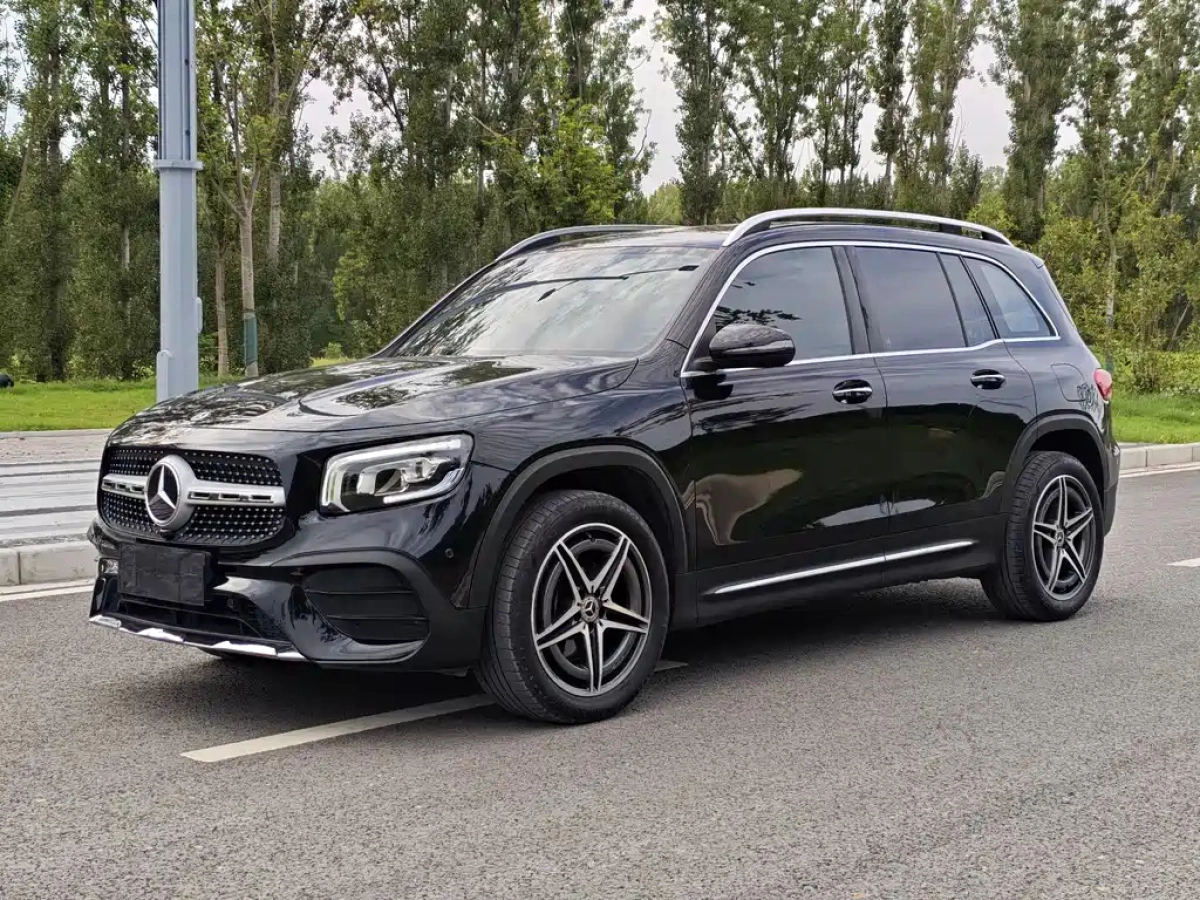 MERCEDES BENZ GLB  2022