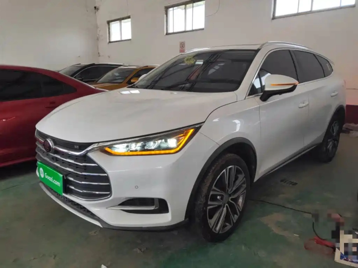 BYD TANG  2018