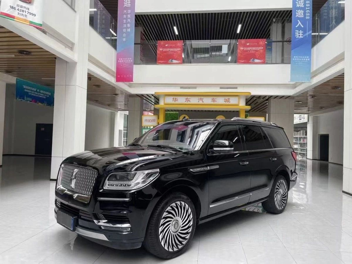 LINCOLN NAVIGATOR