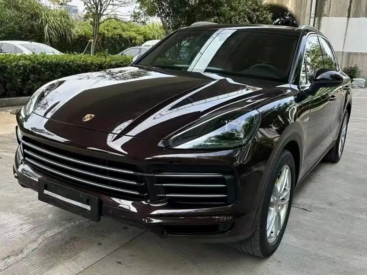 PORSCHE CAYENNE NEW ENERGY  2020
