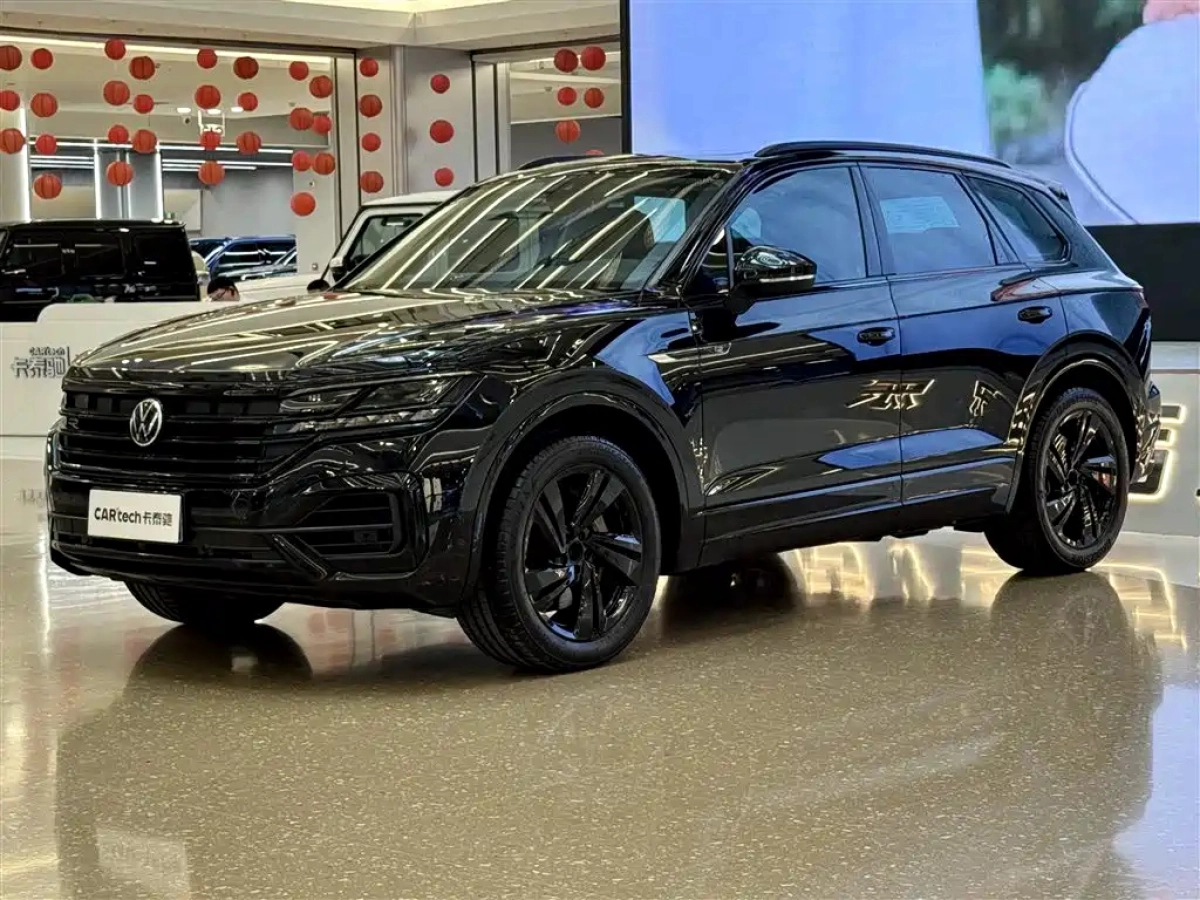 VOLKSWAGEN TOUAREG  2023