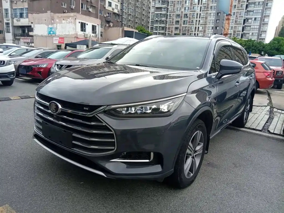 BYD TANG  2019