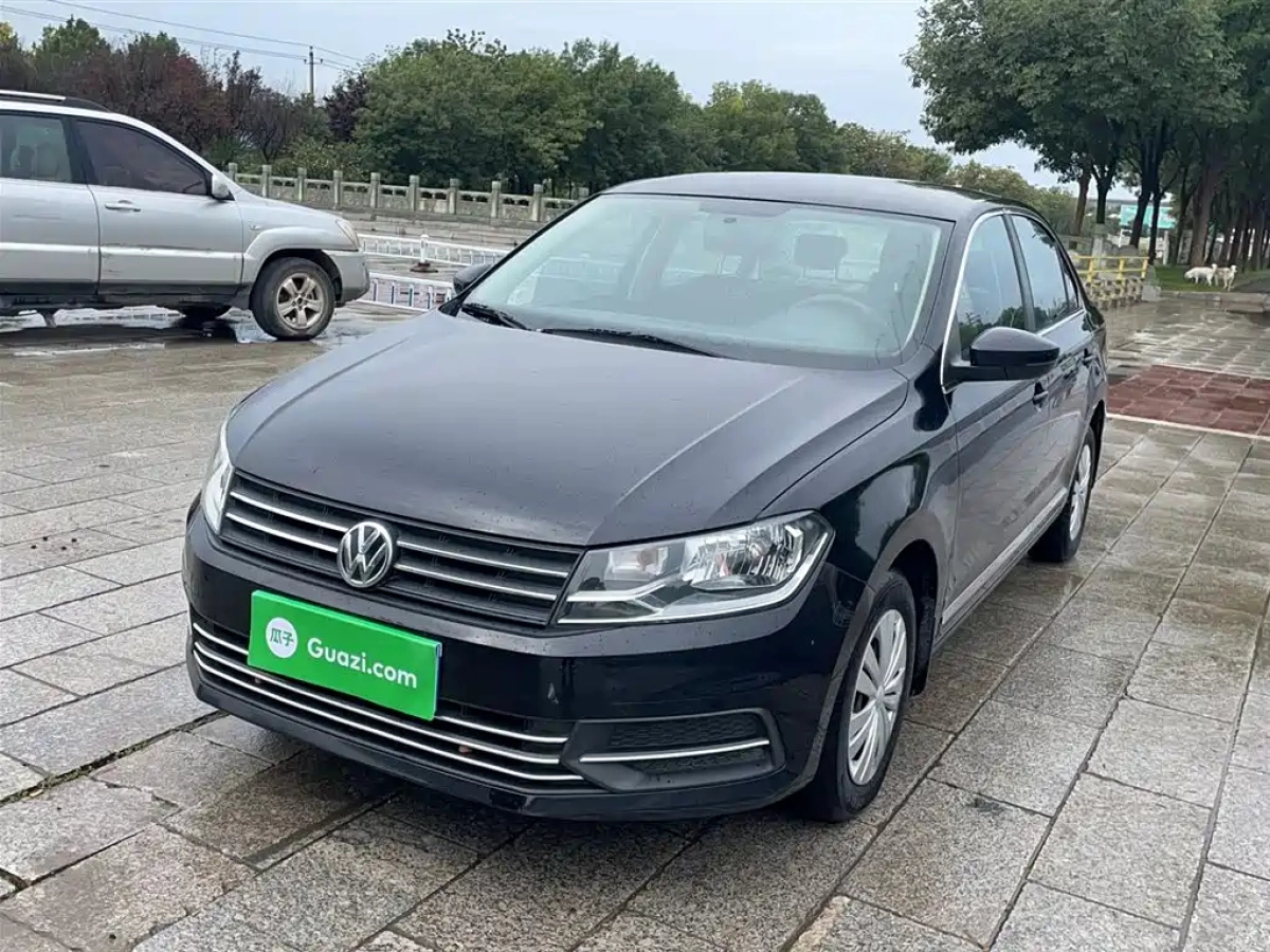 VOLKSWAGEN SANTANA  2021