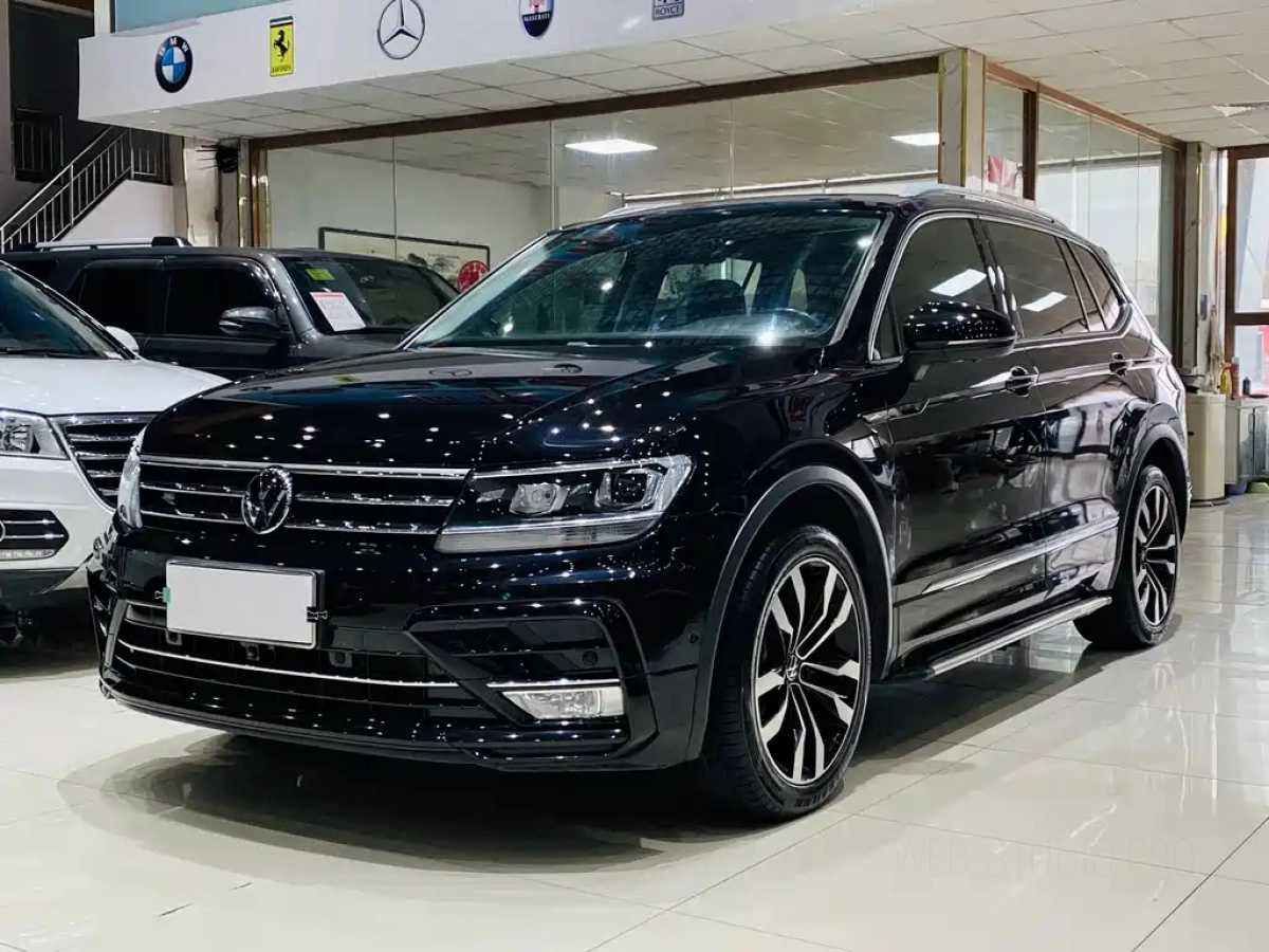 VOLKSWAGEN TIGUAN L  2021