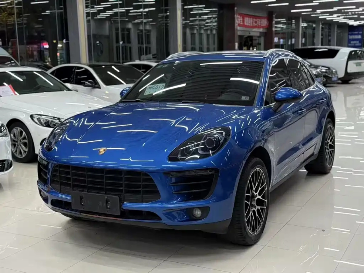 PORSCHE MACAN  2018