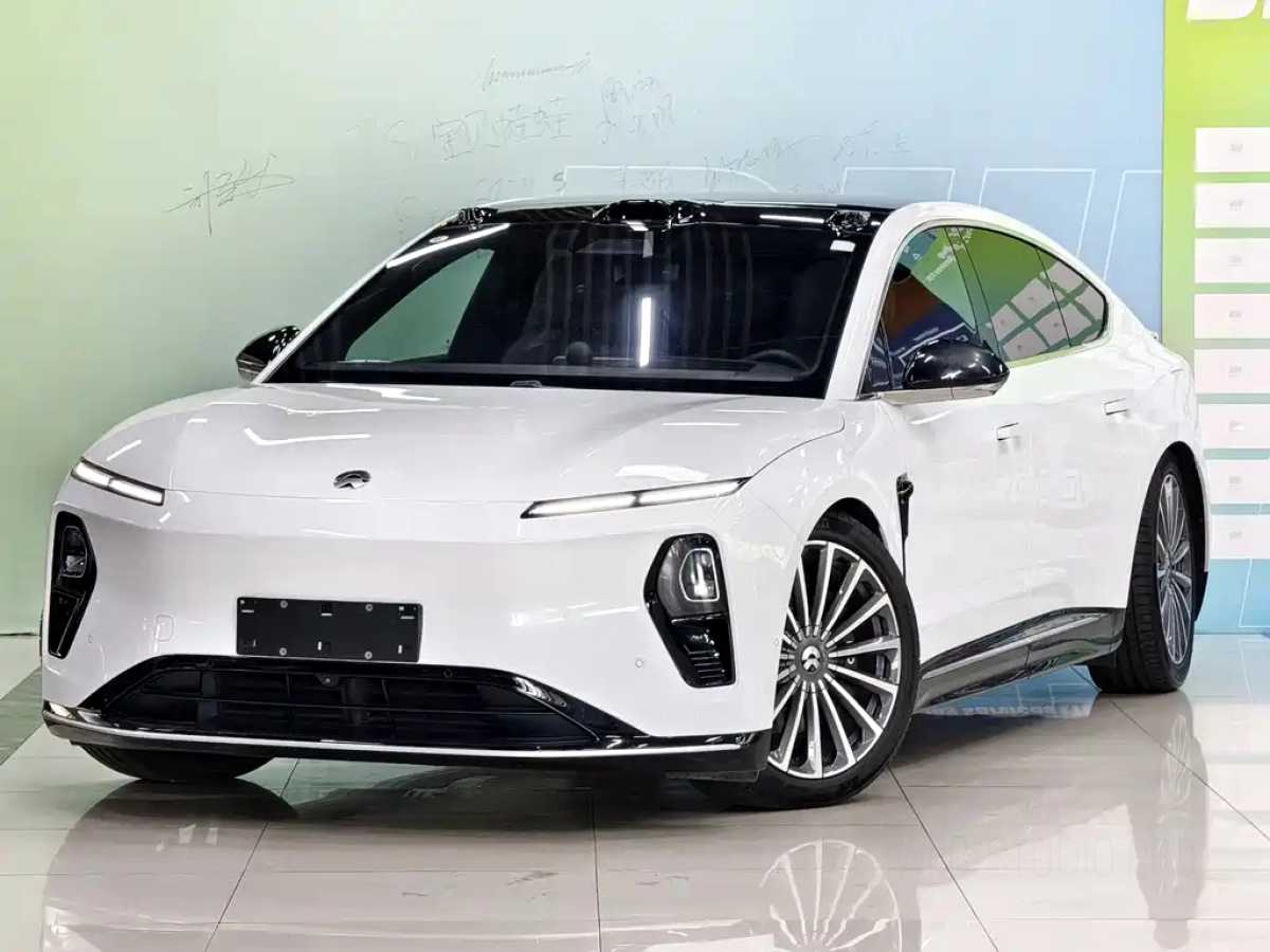 NIO ET9