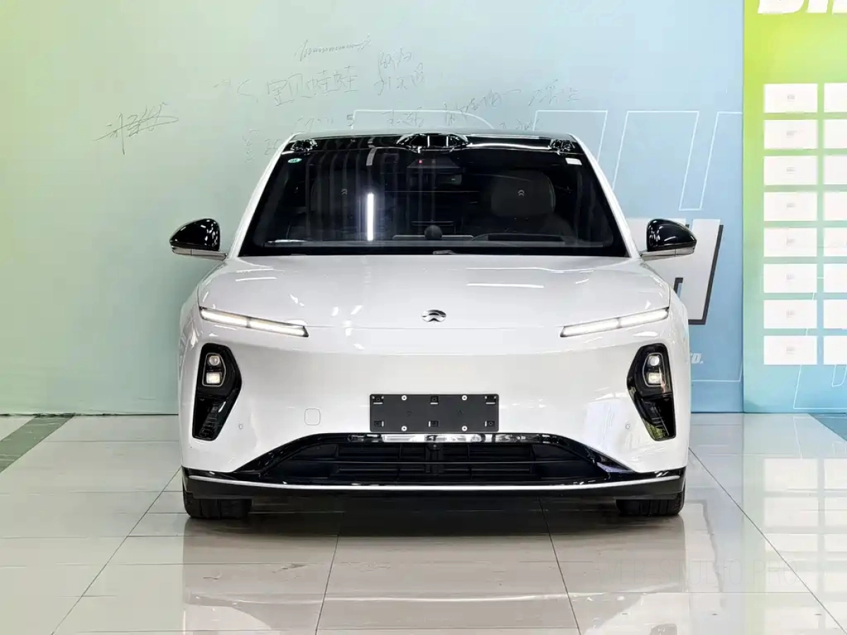 NIO ET9