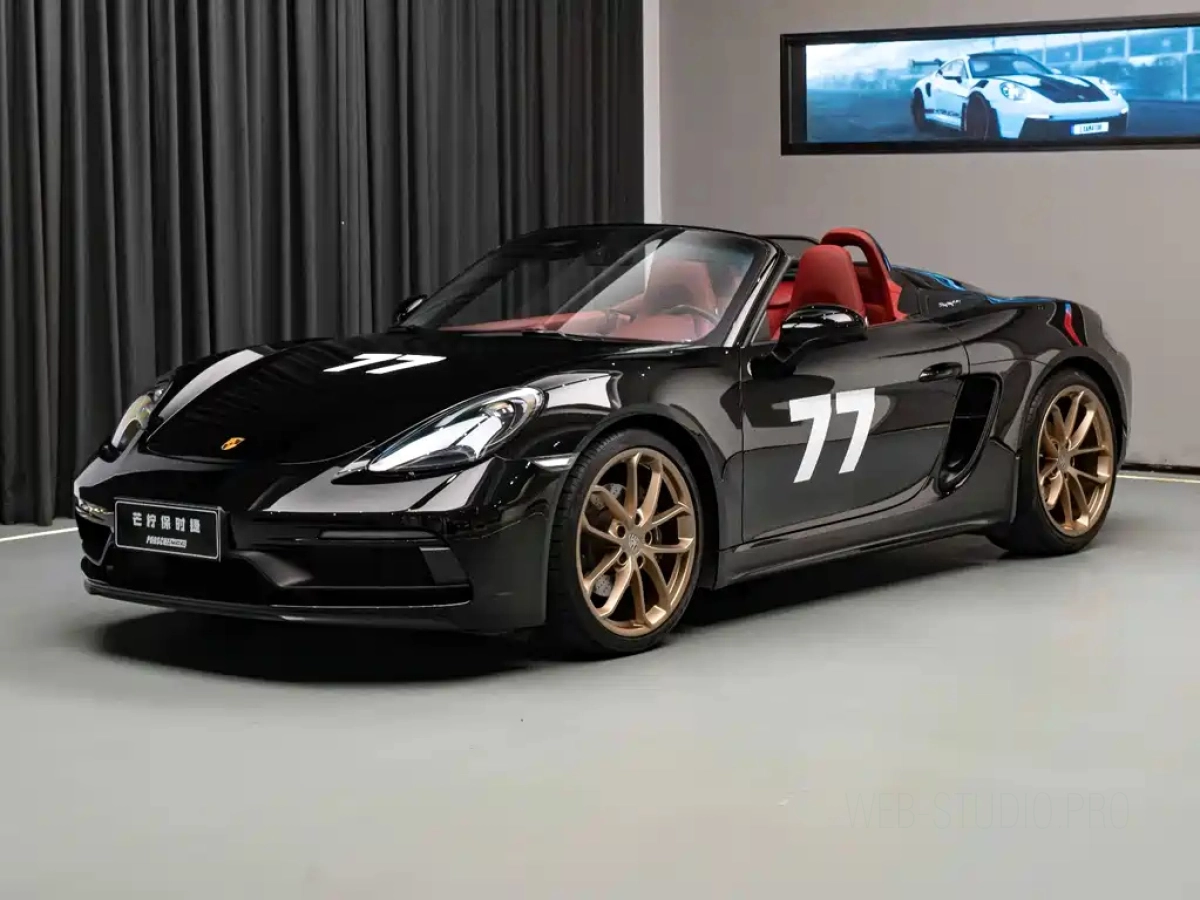 PORSCHE 718  2022