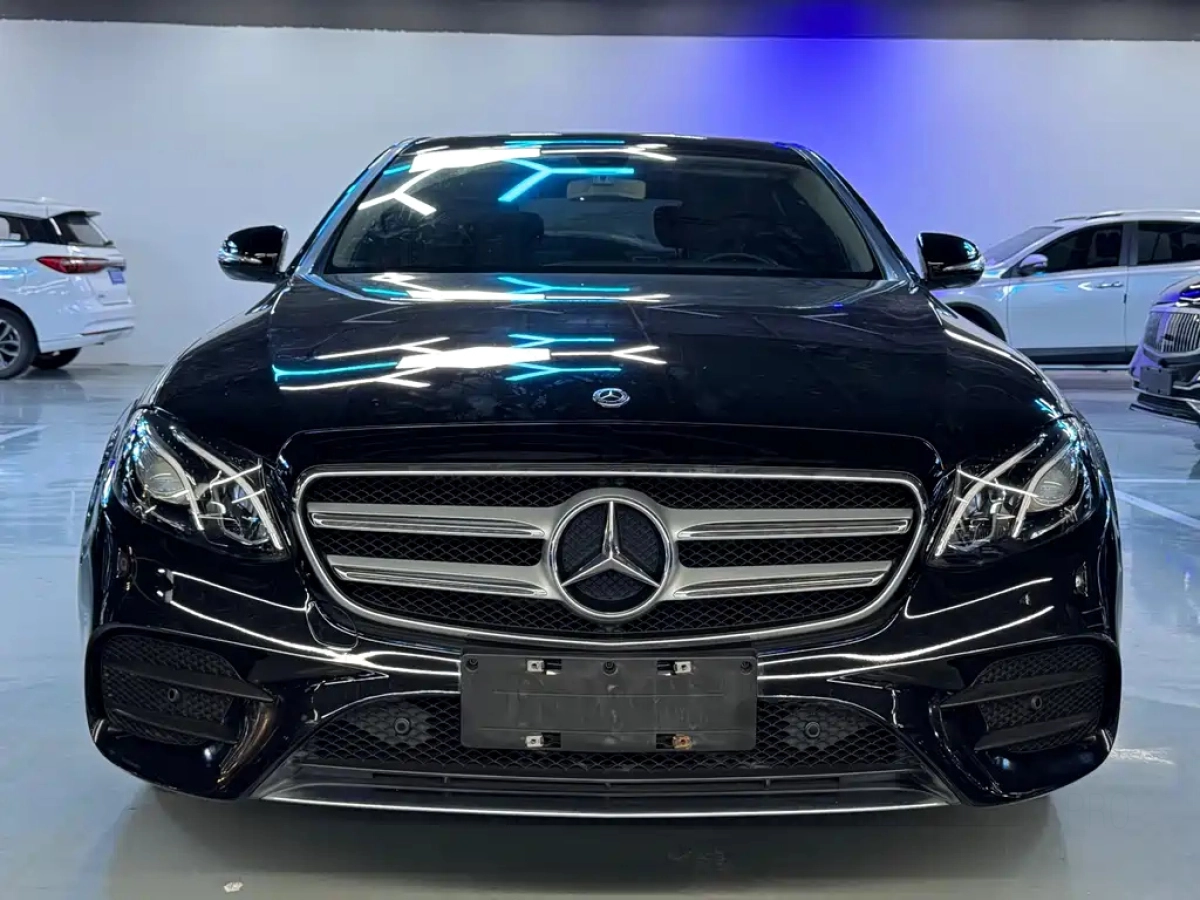 MERCEDES BENZ E-CLASS