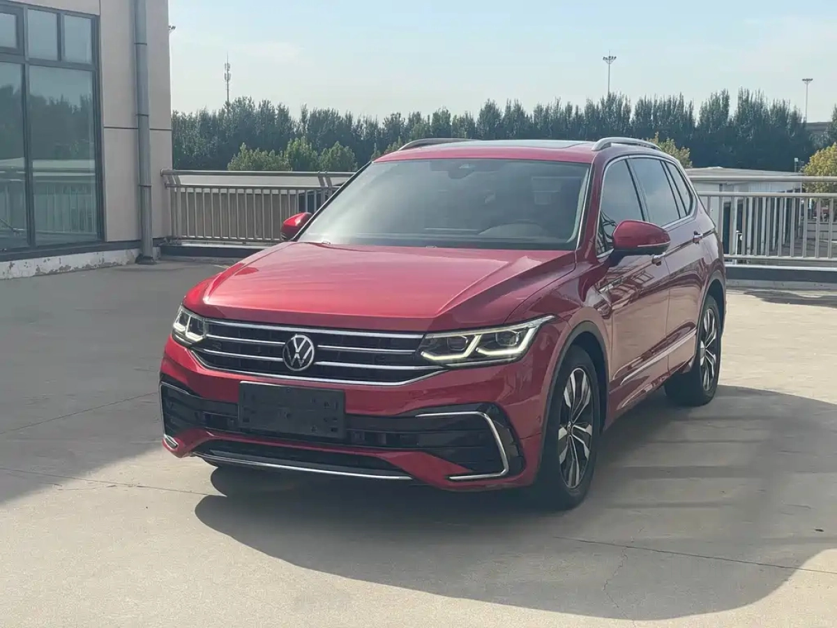 VOLKSWAGEN TIGUAN L  2022